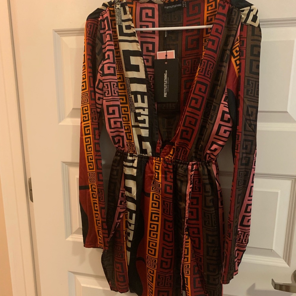 Pretty Little Thing dress. Never worn! US size 4